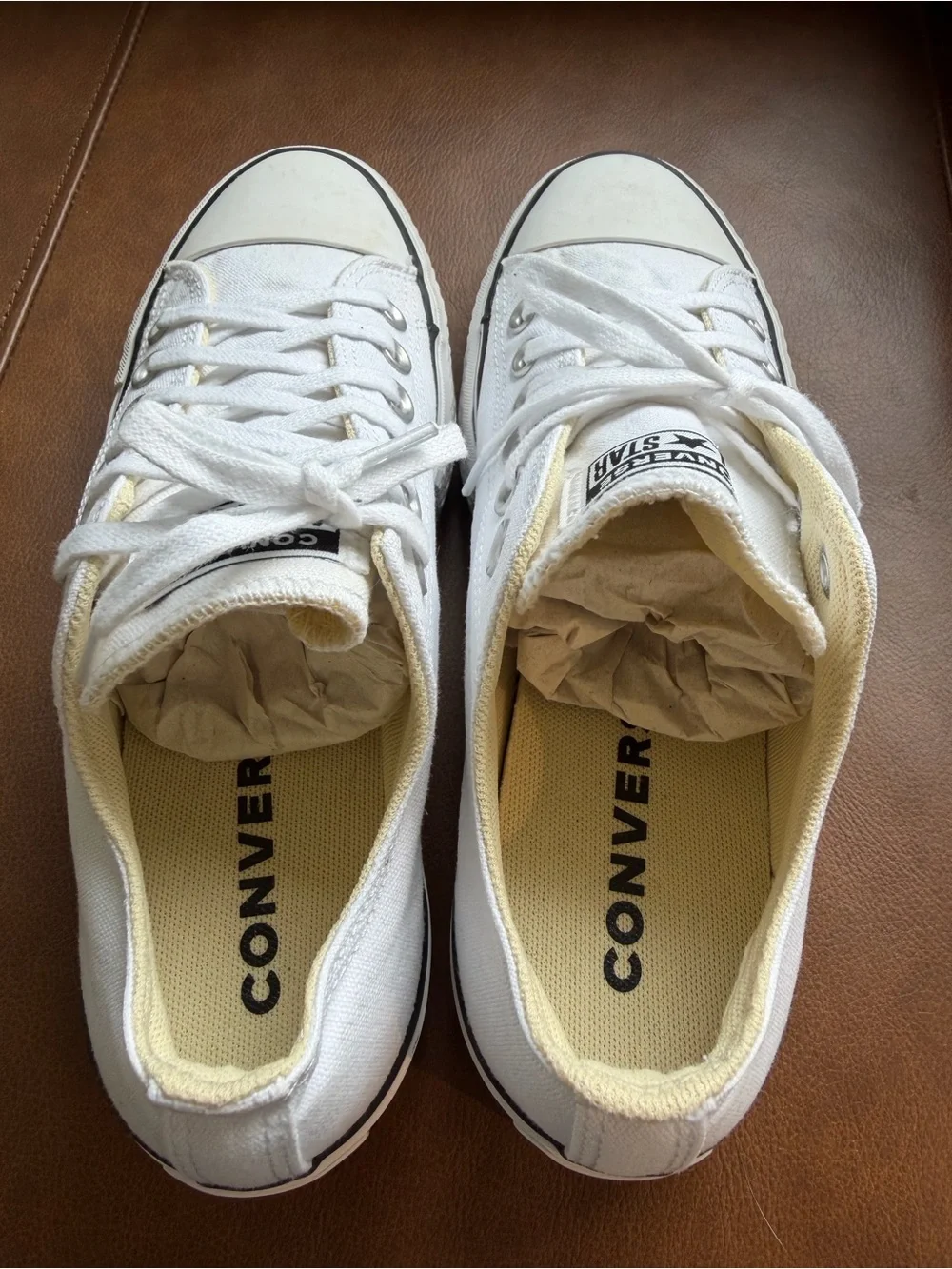 Converse Women's White Chuck Taylor All Star Platform Low Top Sneakers Size 7.5 - Picture 9 of 9